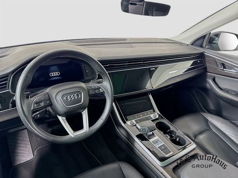 Used 2022 Audi Q8 Premium w/ Convenience Package image 29
