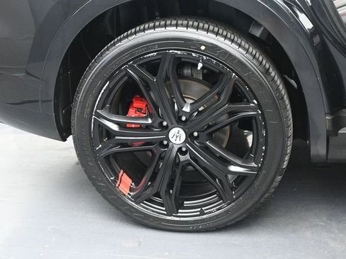Used 2023 Maserati Levante GT AWD/4WD image 37