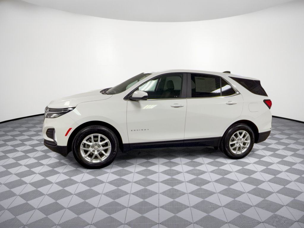Used 2024 Chevrolet Equinox LT w/ LPO, Floor Liner Package FWD image 2