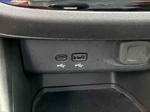 Used 2025 Buick Envista Sport Touring FWD image 31