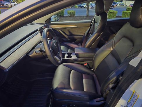 Used 2023 Tesla Model 3 Standard Range image 20