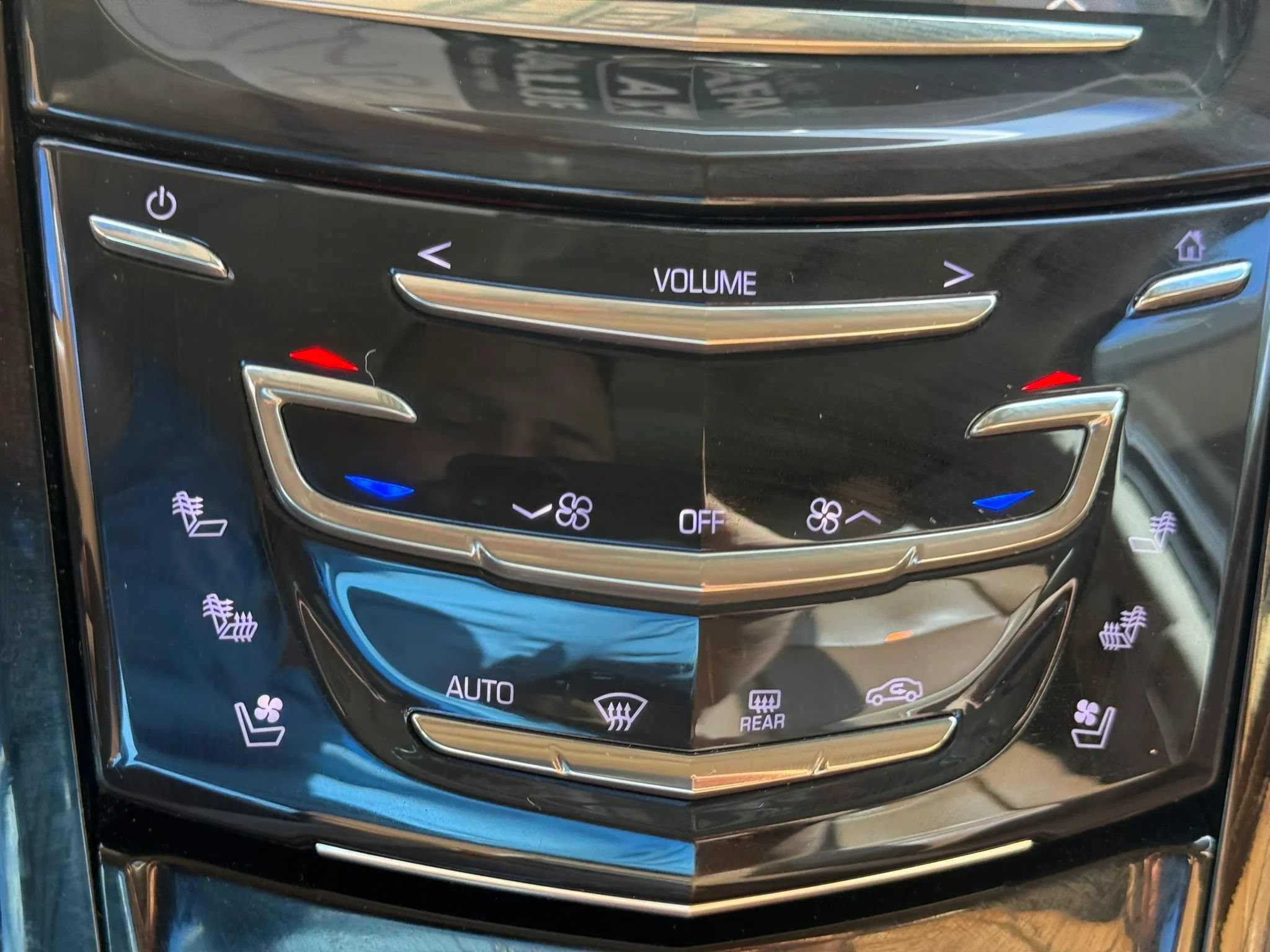 Used 2015 Cadillac Escalade ESV Platinum AWD/4WD image 38
