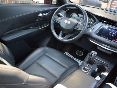 Used 2019 Cadillac XT4 Sport FWD image 16