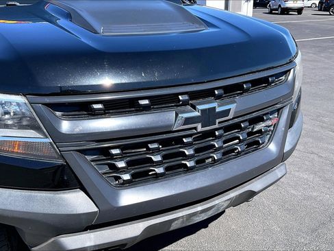 Used 2018 Chevrolet Colorado ZR2 w/ ZR2 Midnight Special Edition AWD/4WD image 27
