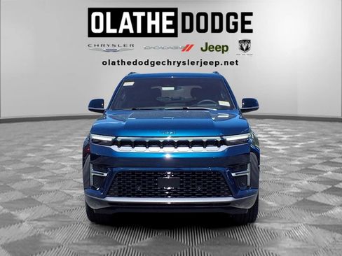 New 2026 Jeep Grand Wagoneer Limited AWD/4WD image 33