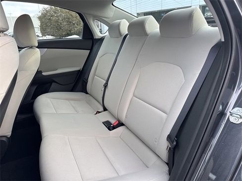 Used 2023 Kia Forte LXS image 10