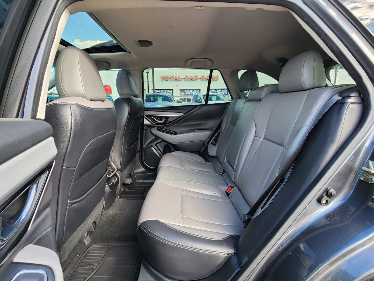 Used 2020 Subaru Outback Limited AWD/4WD image 12