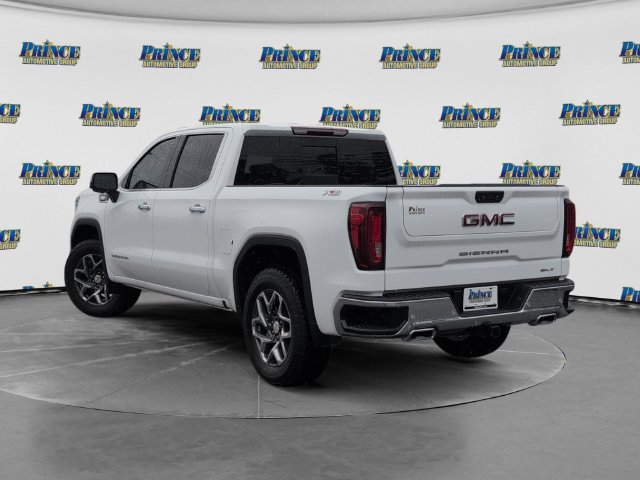 Used 2023 GMC Sierra 1500 SLT w/ SLT Premium Plus Package AWD/4WD image 11