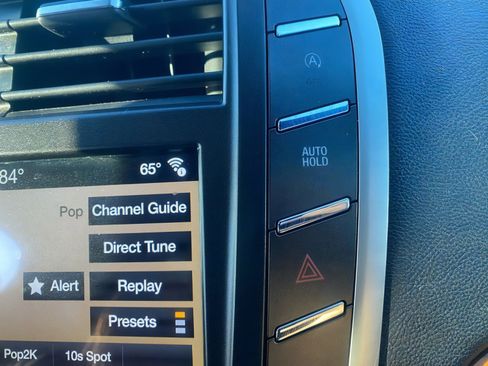 Used 2019 Lincoln MKC Select w/ Select Plus Package image 19