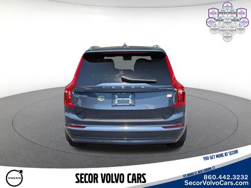 Used 2023 Volvo XC90 T8 Ultimate w/ Lounge Package AWD/4WD image 8