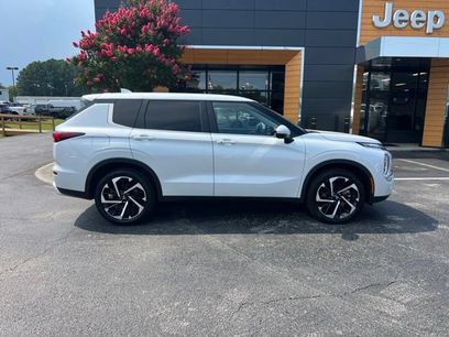 Used 2024 Mitsubishi Outlander SE