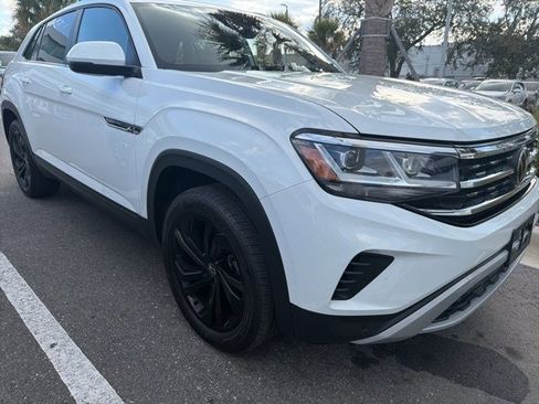 Certified 2023 Volkswagen Atlas Cross Sport SE w/ Black Wheel Package image 7