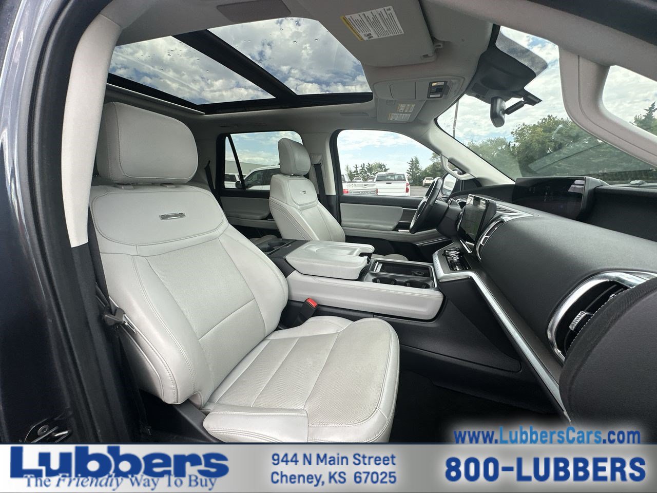 Used 2025 Ford Expedition Max Platinum w/ Driver's Package AWD/4WD image 25