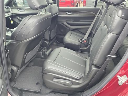 New 2025 Jeep Grand Cherokee L Limited image 5