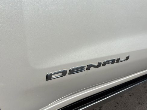 Used 2025 GMC Sierra 1500 Denali Ultimate image 11