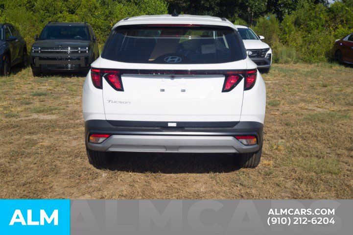 Certified 2026 Hyundai Tucson SE FWD image 6