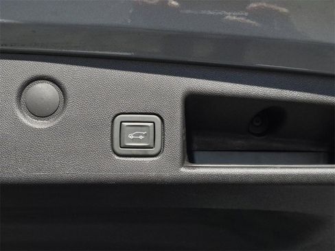 Certified 2024 Chevrolet Equinox LT w/ LPO, Floor Liner Package image 9