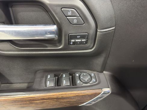 Certified 2020 Chevrolet Silverado 1500 High Country w/ Technology Package AWD/4WD image 9