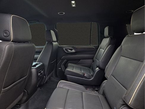Used 2022 Chevrolet Suburban Premier w/ Max Trailering Package AWD/4WD image 10