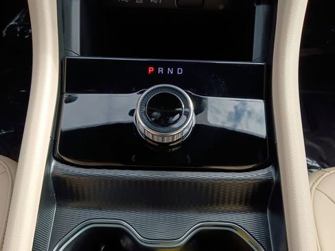 New 2026 Jeep Grand Cherokee Limited RWD image 10