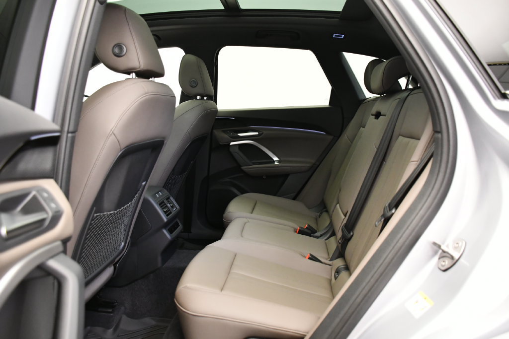 Used 2025 Audi Q5 Premium w/ Convenience Package AWD/4WD image 38