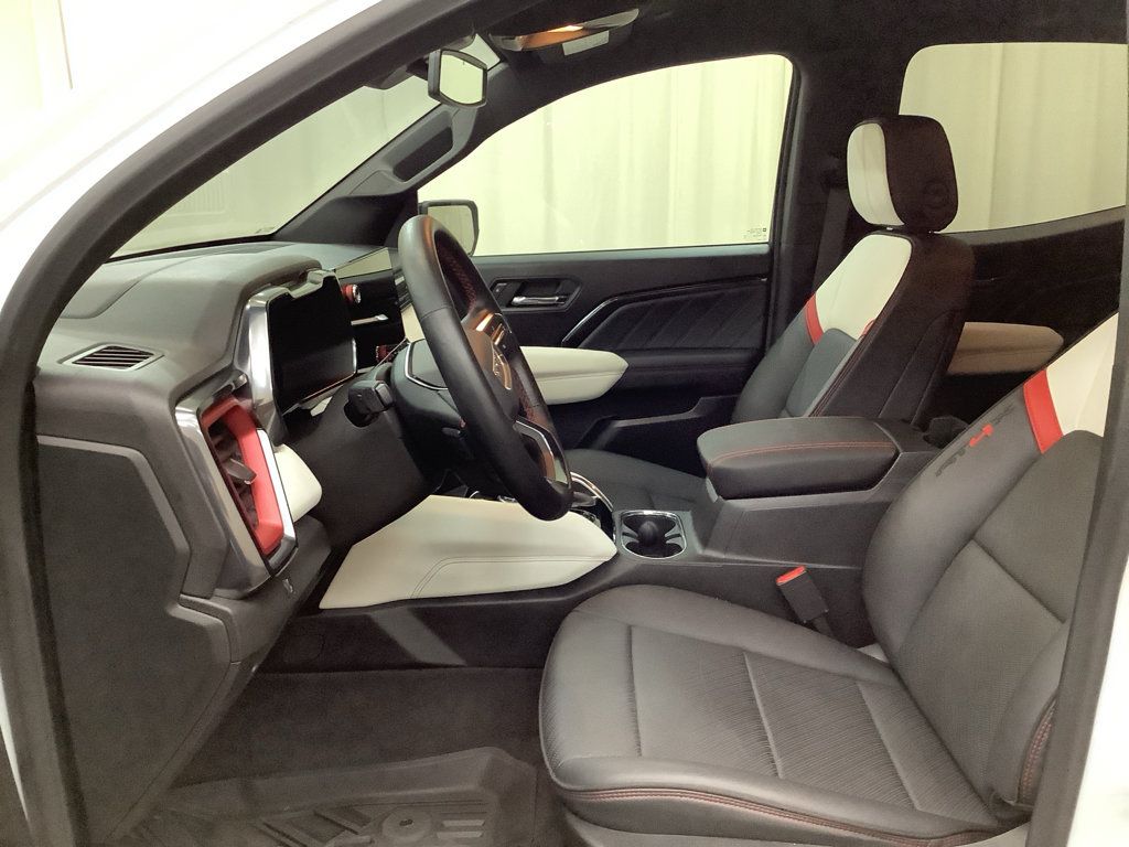 Used 2024 GMC Canyon AT4X AWD/4WD image 13
