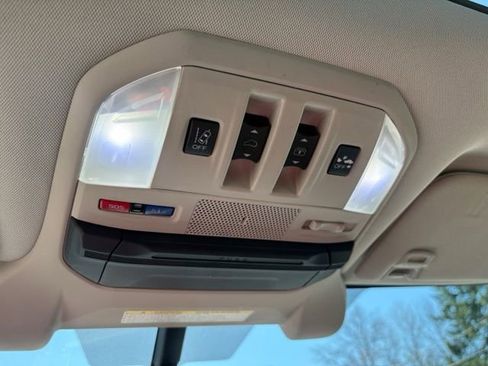 Used 2019 Subaru Ascent Limited w/ Popular Package #2A image 30