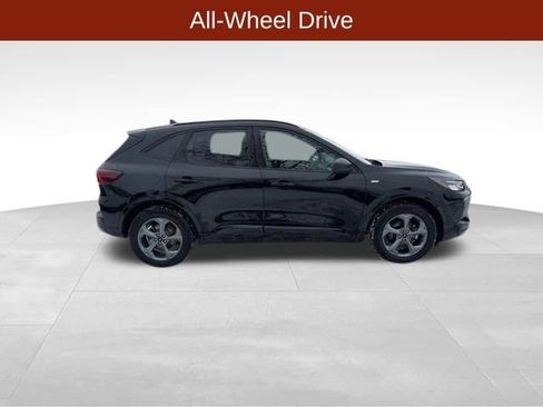 Used 2024 Ford Escape ST-Line image 8
