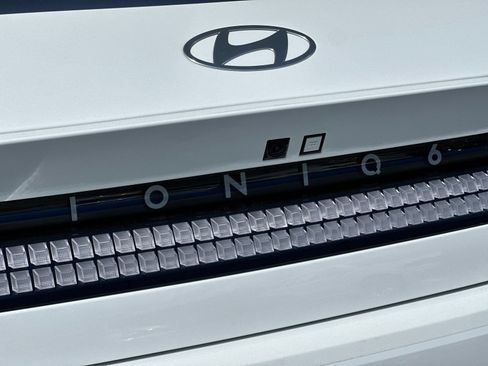 Used 2024 Hyundai Ioniq 6 SEL RWD image 26