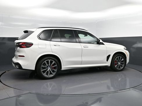Used 2026 BMW X5 sDrive40i w/ M Sport Package RWD image 8