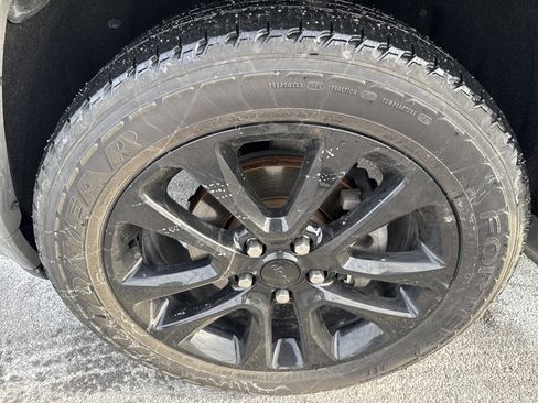 Used 2020 Jeep Grand Cherokee Altitude image 11