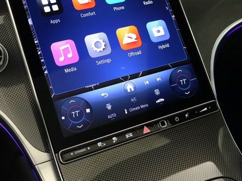 Certified 2025 Mercedes-Benz GLC 350e GLC 350e image 32