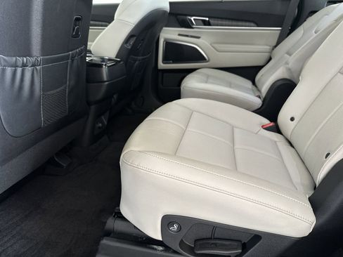 Used 2023 Kia Telluride SX image 32