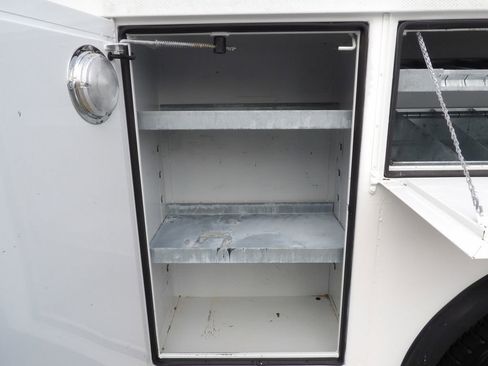 Used 2012 Ford F550 2WD Regular Cab Super Duty w/ Payload Upgrade Pkg image 39