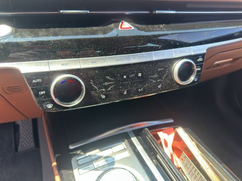 Used 2024 Genesis G80 2.5T image 21