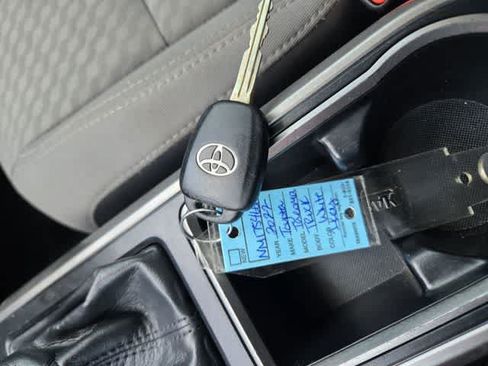 Used 2022 Toyota Tacoma SR5 RWD image 21