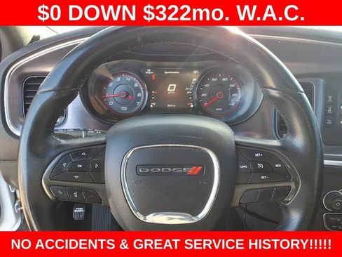 Used 2017 Dodge Charger SE w/ Power Sunroof Group image 13