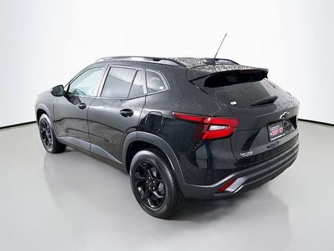 New 2026 Chevrolet Trax LT w/ Driver Confidence Package FWD image 6