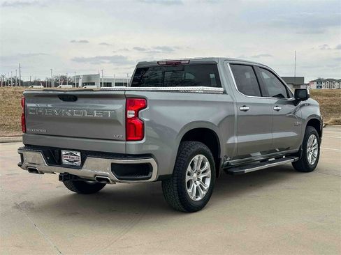 Used 2024 Chevrolet Silverado 1500 LTZ w/ Technology Package image 3