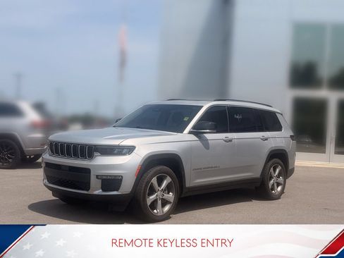 Used 2021 Jeep Grand Cherokee L Limited w/ Trailer Tow Group (B) AWD/4WD image 5