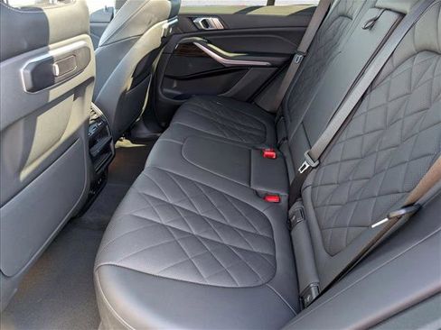 Used 2024 BMW X5 sDrive40i w/ Parking Assistance Package image 21