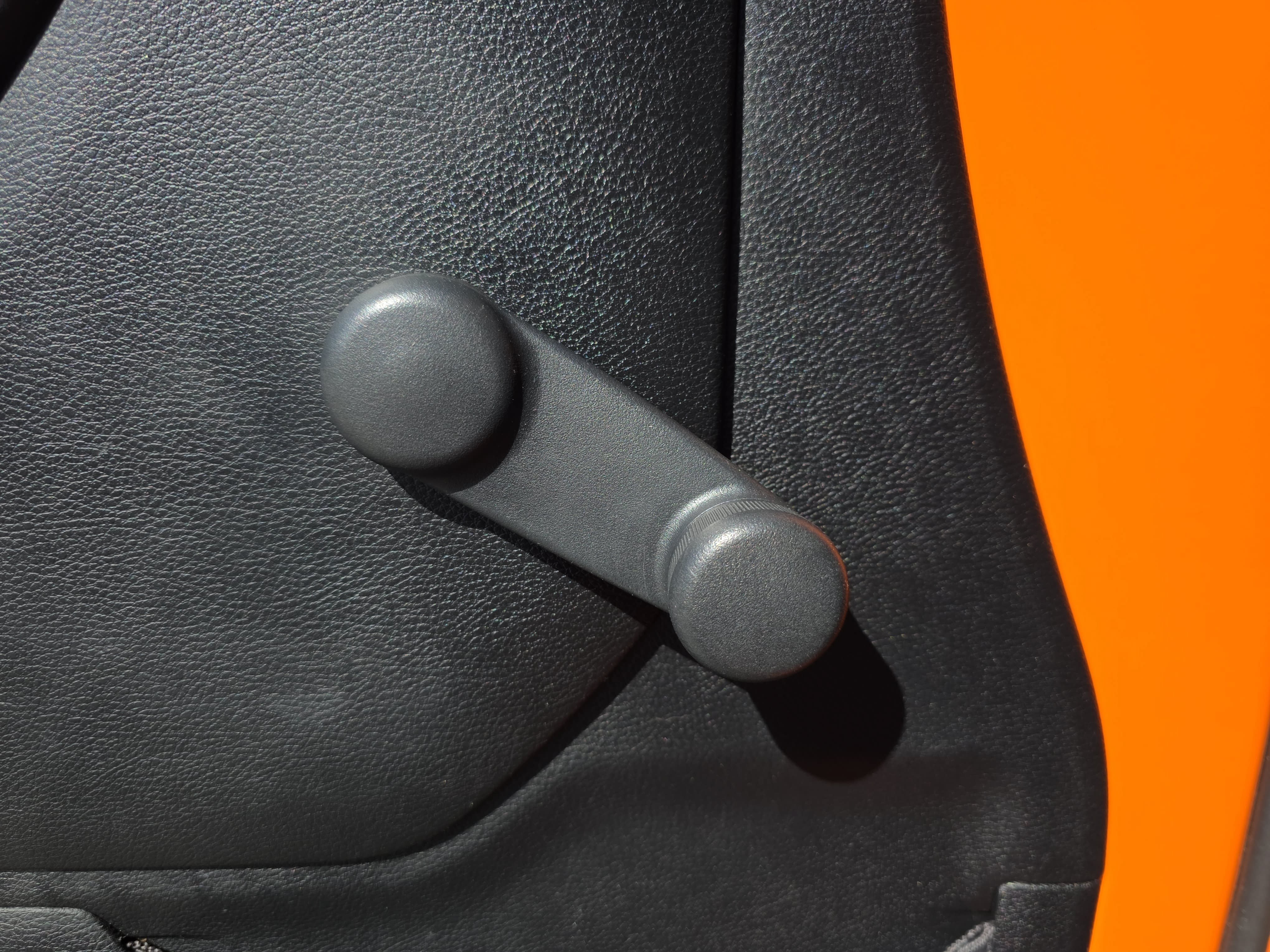 Used 2013 Jeep Wrangler Sport AWD/4WD image 22