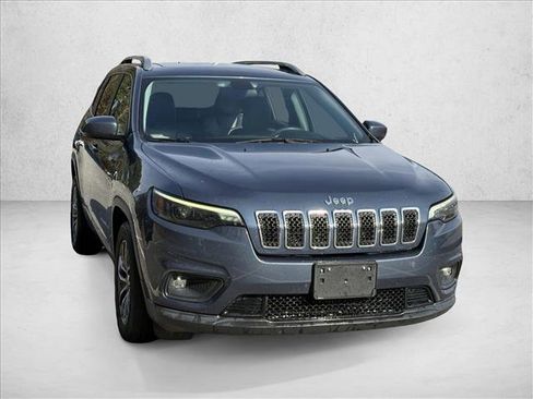 Used 2020 Jeep Cherokee Latitude Plus image 5
