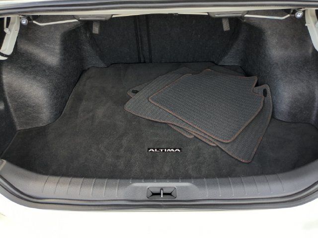Used 2024 Nissan Altima 2.5 SR w/ SR Premium Package FWD image 12