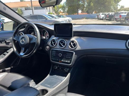Used 2016 Mercedes-Benz GLA 250 4MATIC image 32