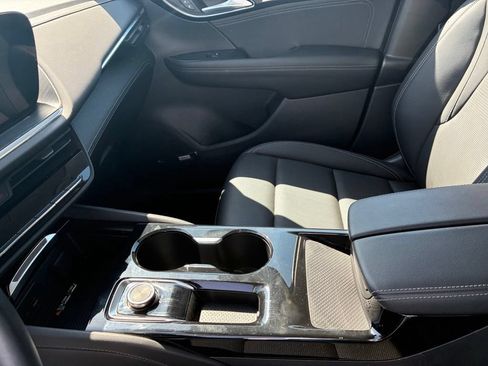 Used 2024 Buick Envision Preferred AWD/4WD image 24