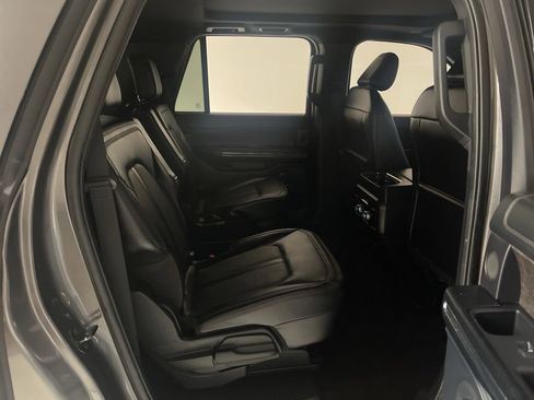 Used 2021 Ford Expedition Max Limited image 35