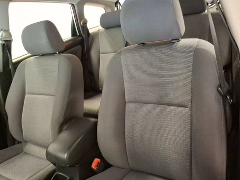 Used 2005 Toyota Matrix XR w/ Extra Value Pkg 1 FWD image 19