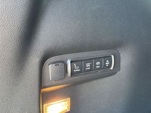 Used 2017 Ford Explorer Limited w/ Equipment Group 301A AWD/4WD image 20