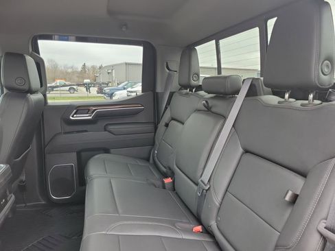 Used 2022 Chevrolet Silverado 1500 RST w/ Convenience Package II image 31